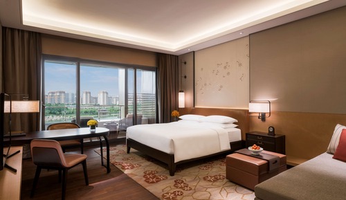 Room, 1 King Bed, Lake View