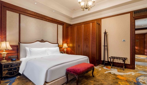 Suite, Garden View