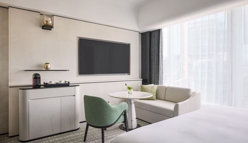 Guest Room, King