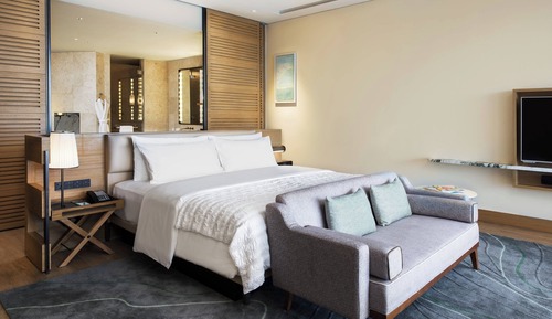 Suite, 1 King Bed, Oceanfront