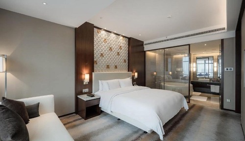 Luxury King Room