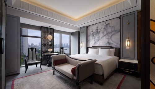 Shanghai Bund View Room