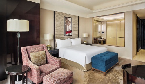 Standard Room, 1 King Bed
