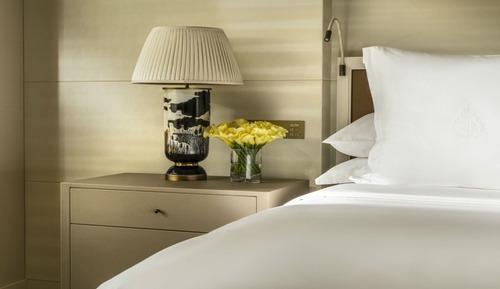 Four Seasons Suite