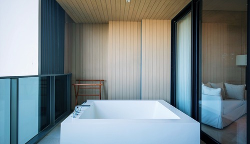 Garden View Loft Studio