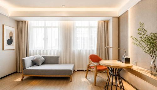 Deluxe Double Room (2 Adults + 1 Child)