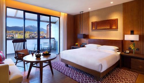 King Room with Mountain View
