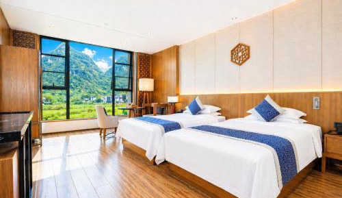 Twin Room with Mountain View