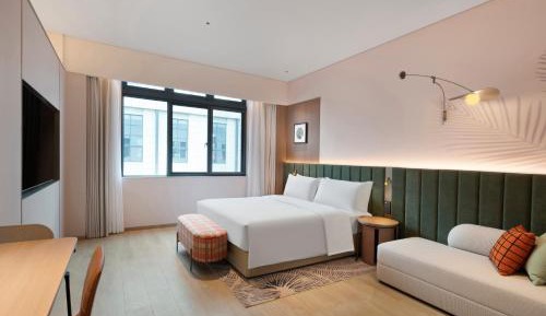King Guest Room