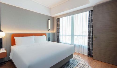 Deluxe King Suite
