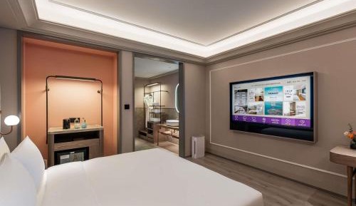 Standard King Room