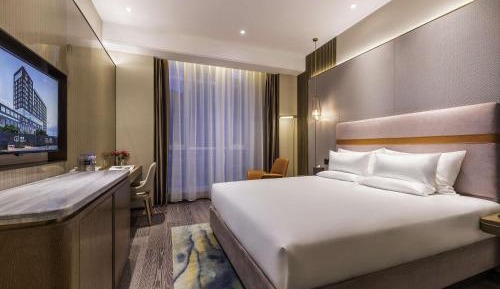 Standard King Room