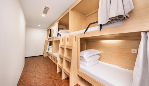 4-Bed Male Dormitory Room 