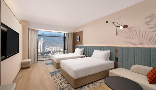Twin Guest Room with Mountain View