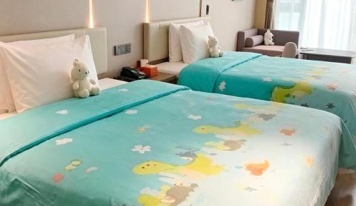 Jimu Family Room