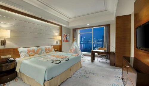 1 King Standard Kids Theme River View