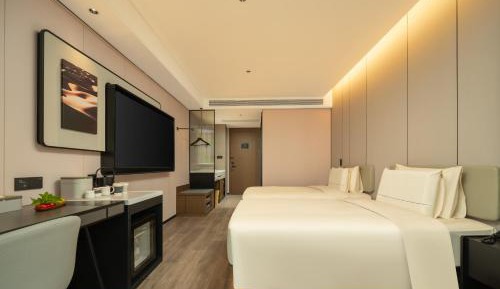 Elegant Twin Room