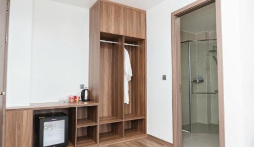 Single Room with Private Bathroom