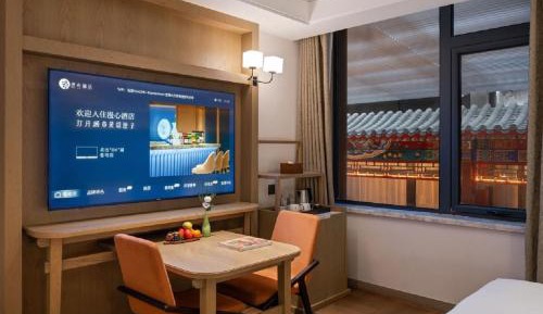 Business Queen Room