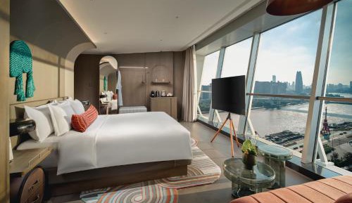 Premium King Room with River View