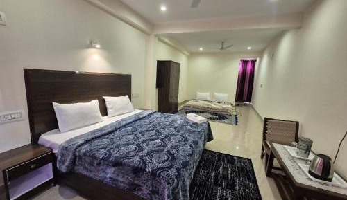 Double Room with Mountain View