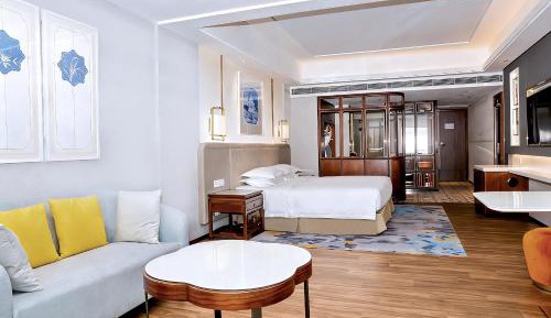 Grand Lingnan Theme Room with King Bed