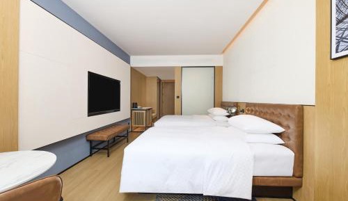 Standard Double Room with Two Double Beds and City View