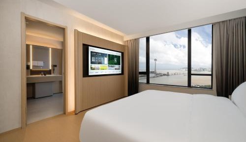 Deluxe Suite with Sea View