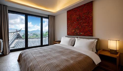Junior Suite with Balcony