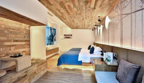Large Double Room