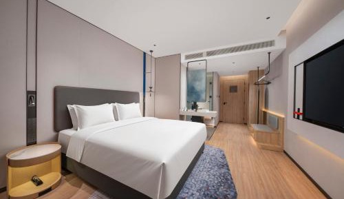 Standard King Room