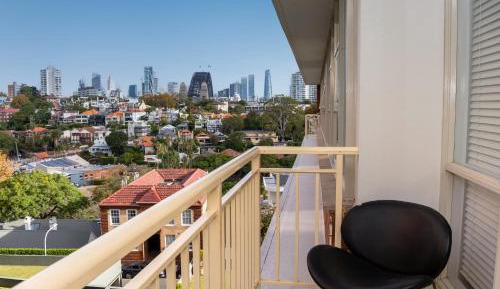 One-Bedroom Apartment with City View