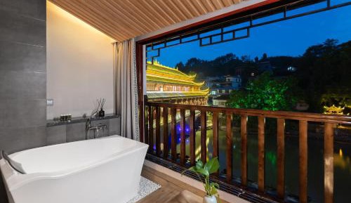 Double Room with Spa Bath