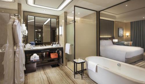 King Room with City View