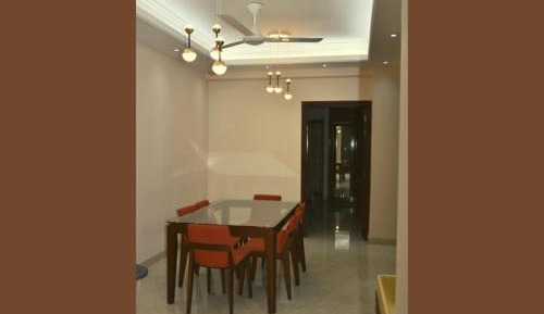 Three-Bedroom Apartment with Balcony