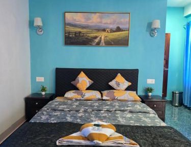 Deluxe Queen Room
