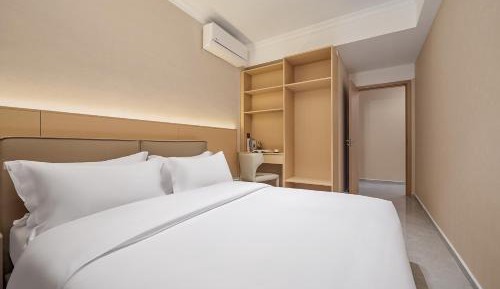 Three-Bedroom Suite