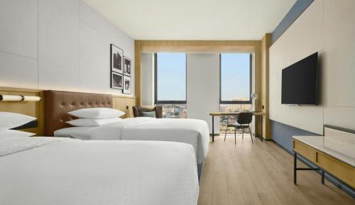 Standard Twin Room with City View