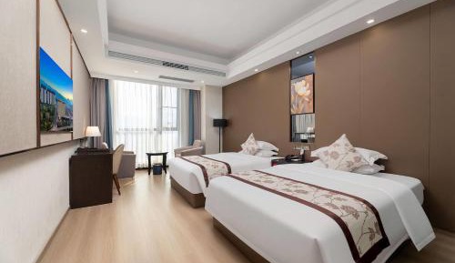 Deluxe Double Room with Two Double Beds - Smoking