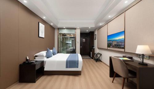 King Room with Mountain View - Non-Smoking