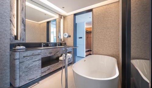 Suite with City View