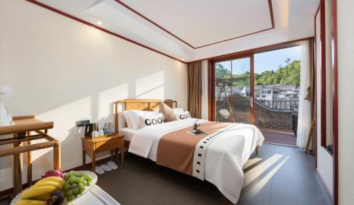 Suite with Terrace