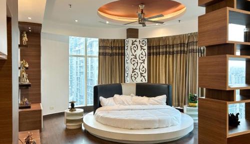Apartment with City View