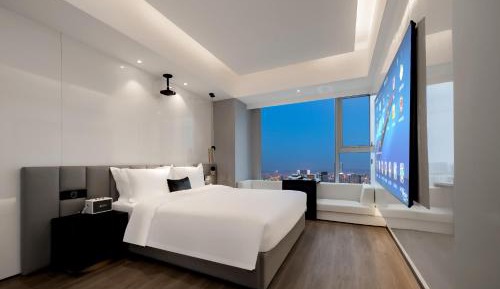 Apartment with City View