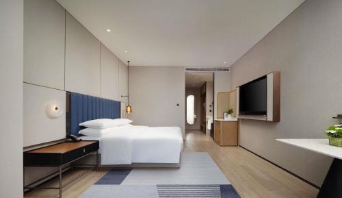 Standard King Room