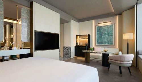 Fairmont Deluxe King Room