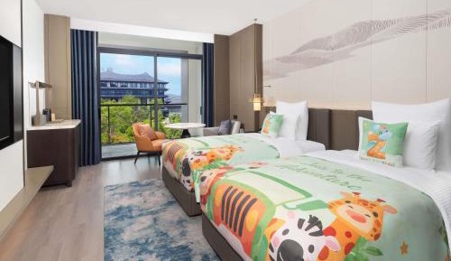 Deluxe Double or Twin Room with Balcony