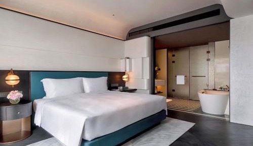 Prestige Suite,  Club Millesime Access, 1 King Size Bed