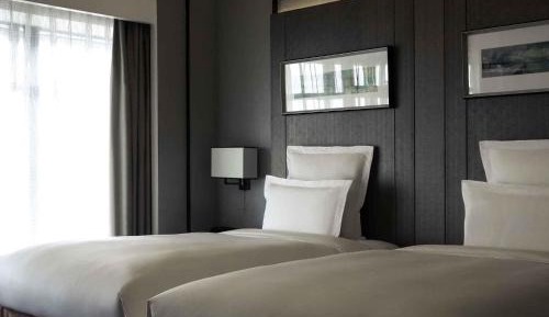 Superior Twin Room with City View