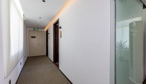 Quadruple Room with Private Bathroom